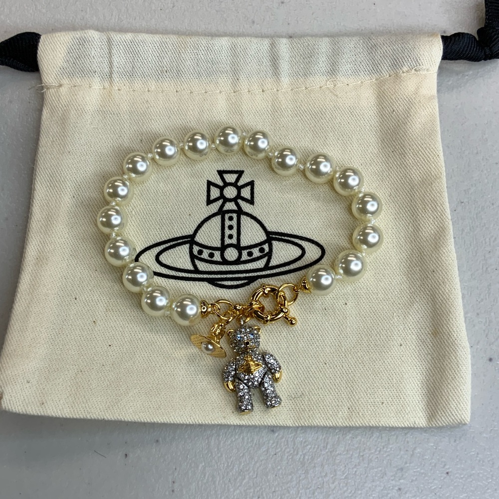 Vivienne Westwood Pearl Beaded Bracelet with Gold Teddy Charm (hard to get item)